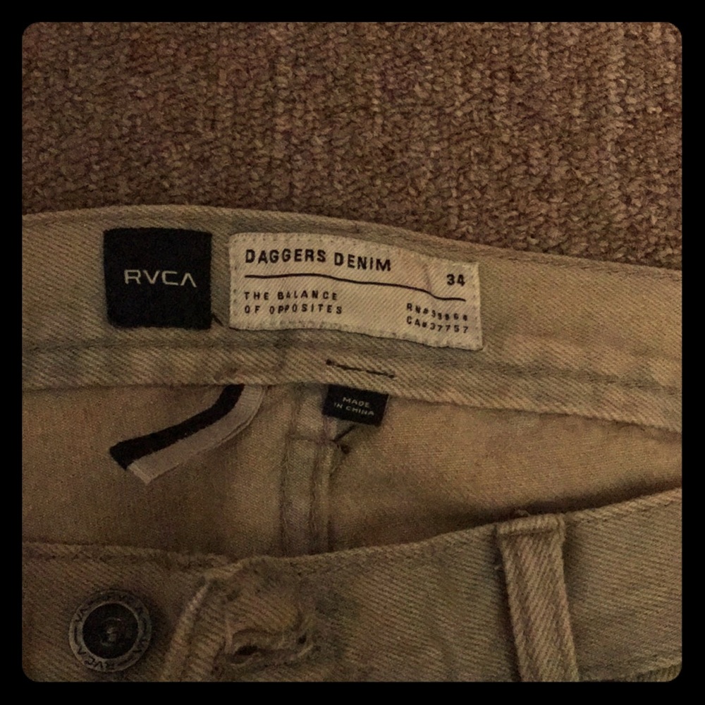 Tan RVCA W34